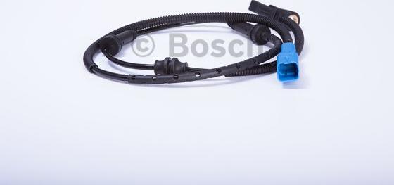 BOSCH 0 986 594 597 - Sensor, wheel speed autospares.lv