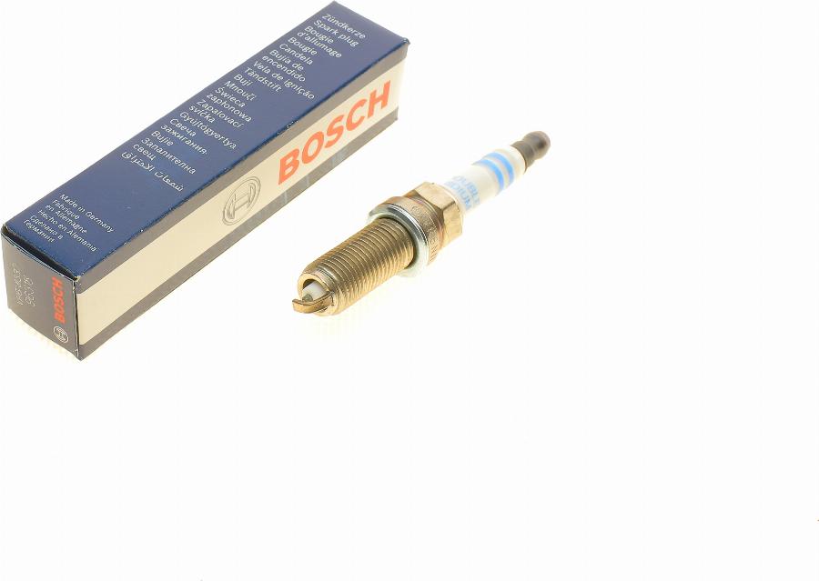 BOSCH 0 242 140 557 - Spark Plug autospares.lv