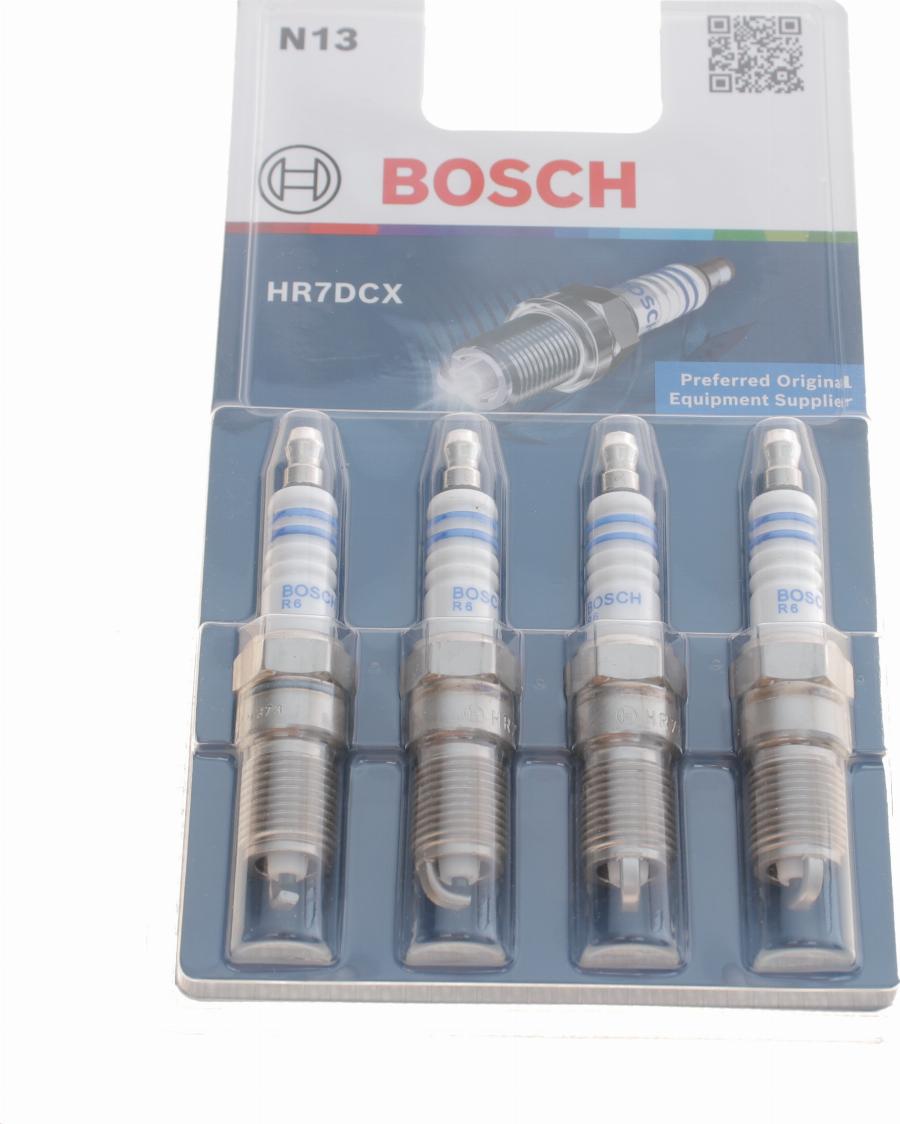 BOSCH 0 242 235 951 - Spark Plug autospares.lv