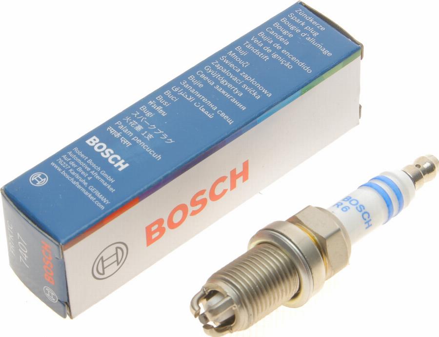 BOSCH 0 242 235 766 - Spark Plug autospares.lv