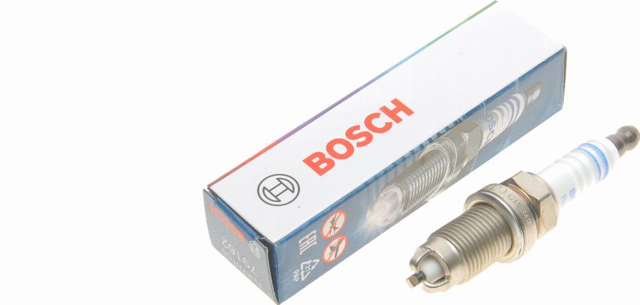 BOSCH 0 242 235 788 - Spark Plug autospares.lv