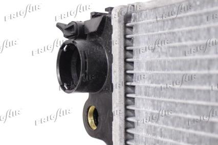 Frigair 0104.3040 - Radiator, engine cooling autospares.lv