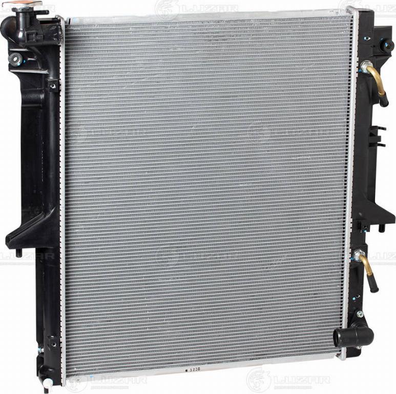 Luzar LRc 11149 - Radiator, engine cooling autospares.lv