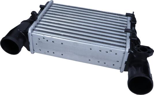 Maxgear AC664899 - Intercooler, charger autospares.lv