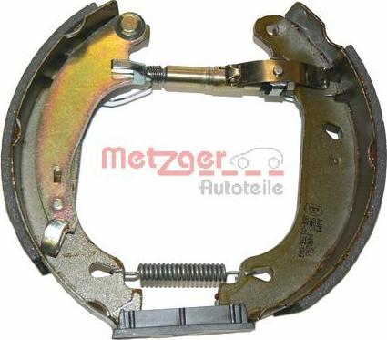 Metzger MG 715V - Brake Shoe Set autospares.lv