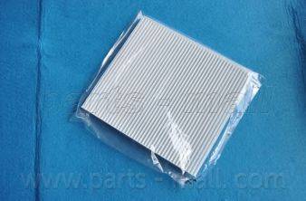 Parts-Mall PMA-043 - Filter, interior air autospares.lv