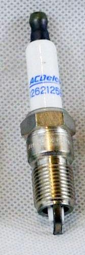 Pika 102-1435 - Spark Plug autospares.lv