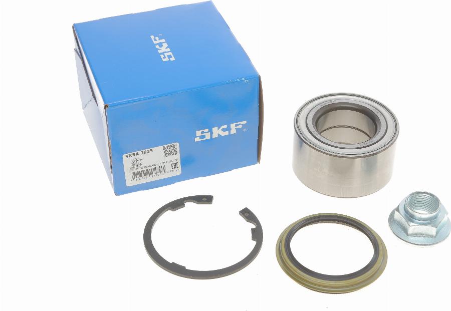 SKF VKBA 3935 - Wheel hub, bearing Kit autospares.lv