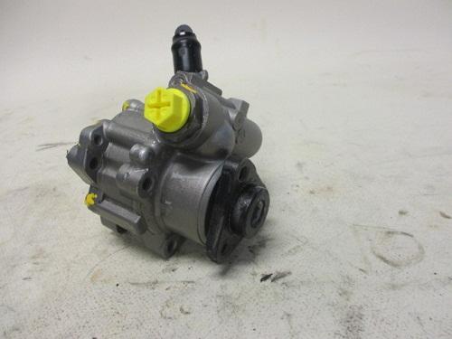 URW 32-71557 - Hydraulic Pump, steering system autospares.lv