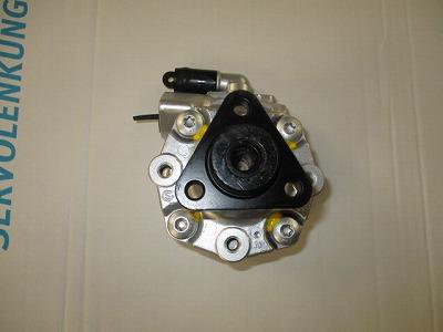 URW 32-71580 - Hydraulic Pump, steering system autospares.lv