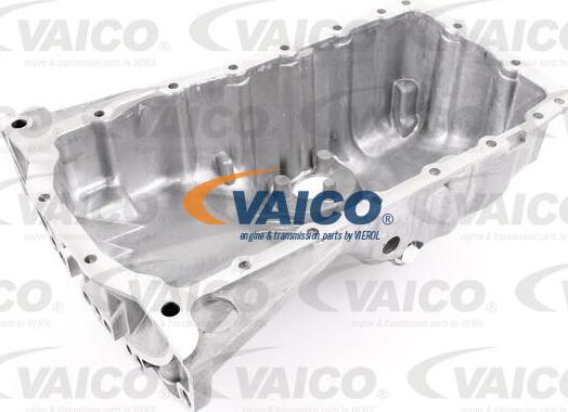 VAICO V10-0432 - Oil sump autospares.lv
