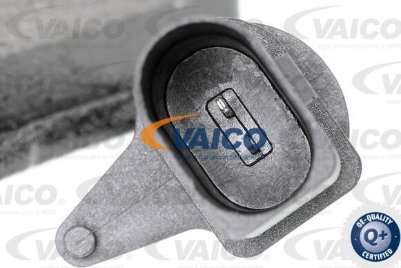 VAICO V10-8234 - Brake Pad Set, disc brake autospares.lv