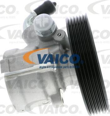 VAICO V22-0318 - Hydraulic Pump, steering system autospares.lv