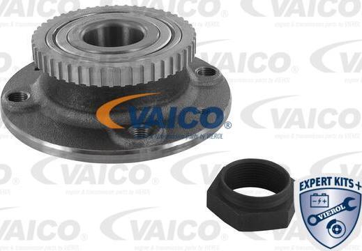 VAICO V22-1026 - Wheel hub, bearing Kit autospares.lv