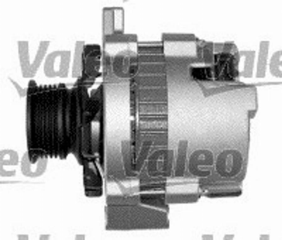 Valeo 437 704 - Alternator autospares.lv