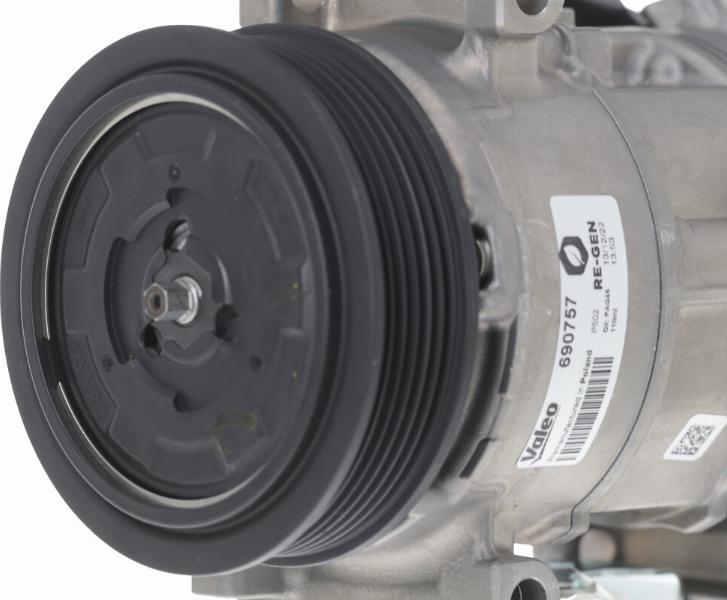 Valeo 690757 - Compressor, air conditioning autospares.lv