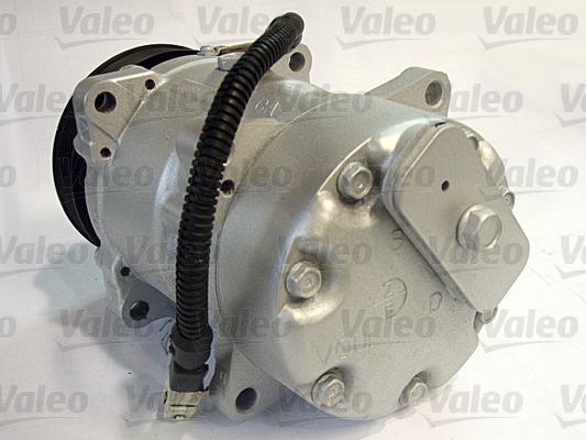 Valeo 813806 - Compressor, air conditioning autospares.lv