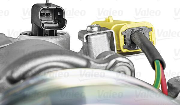 Valeo 813223 - Compressor, air conditioning autospares.lv