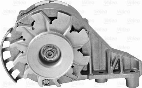 Valeo 746813 - Alternator autospares.lv