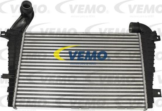 Vemo V40-60-2061 - Intercooler, charger autospares.lv