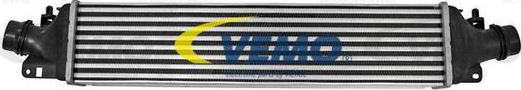 Vemo V40-60-2062 - Intercooler, charger autospares.lv