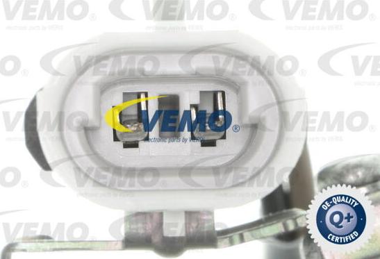 Vemo V40-15-0013 - Compressor, air conditioning autospares.lv