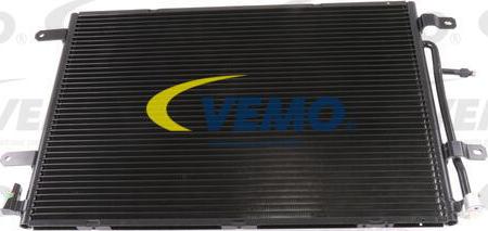 Vemo V15-62-1051 - Condenser, air conditioning autospares.lv