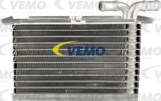 Vemo V10-60-0030 - Intercooler, charger autospares.lv