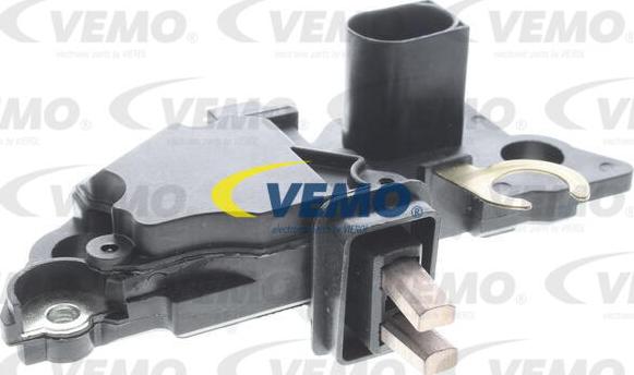 Vemo V10-77-1077 - Voltage regulator, alternator autospares.lv