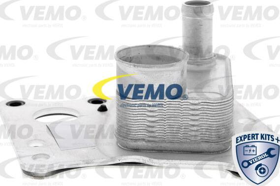 Vemo V30-60-0008 - Oil Cooler, engine oil autospares.lv