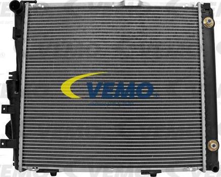 Vemo V30-60-1276 - Radiator, engine cooling autospares.lv