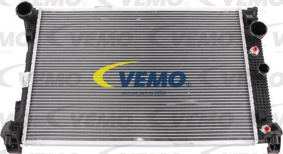 Vemo V30-60-1270 - Radiator, engine cooling autospares.lv