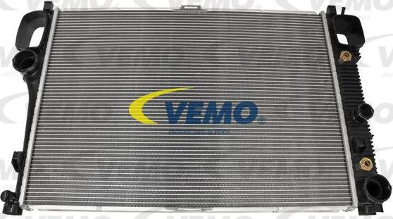 Vemo V30-60-1272 - Radiator, engine cooling autospares.lv