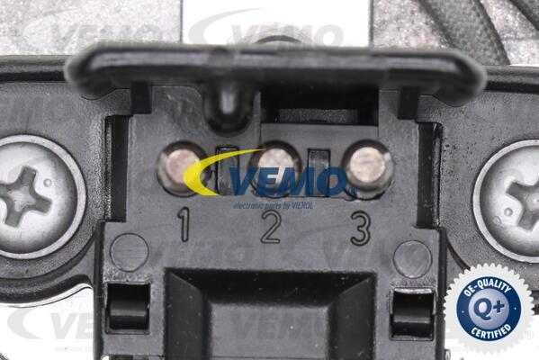 Vemo V30-15-0036 - Compressor, air conditioning autospares.lv