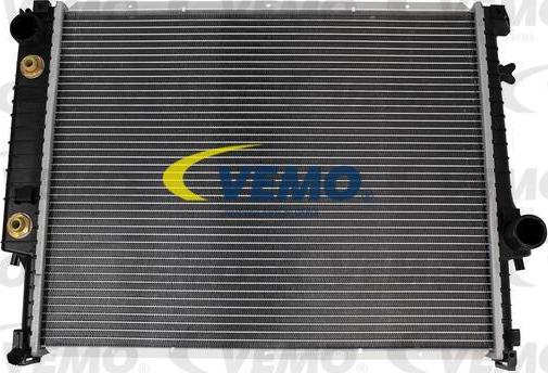 Vemo V20-60-0024 - Radiator, engine cooling autospares.lv