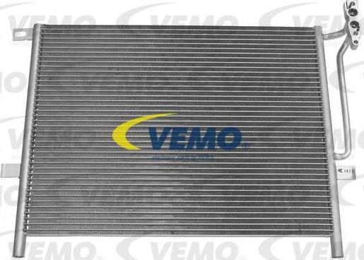 Vemo V20-62-1016 - Condenser, air conditioning autospares.lv