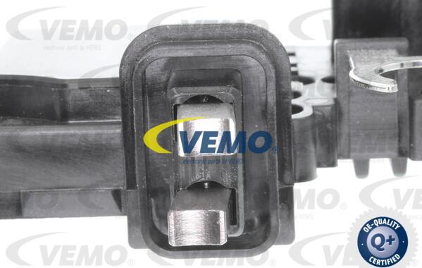 Vemo V20-77-0299 - Voltage regulator, alternator autospares.lv