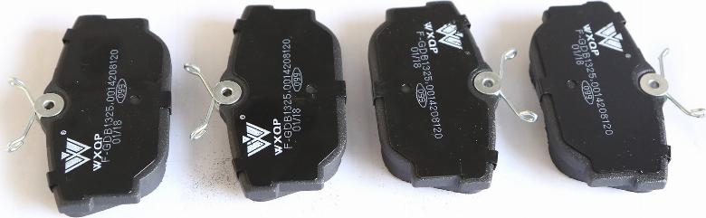 WXQP 140285 - Brake Pad Set, disc brake autospares.lv